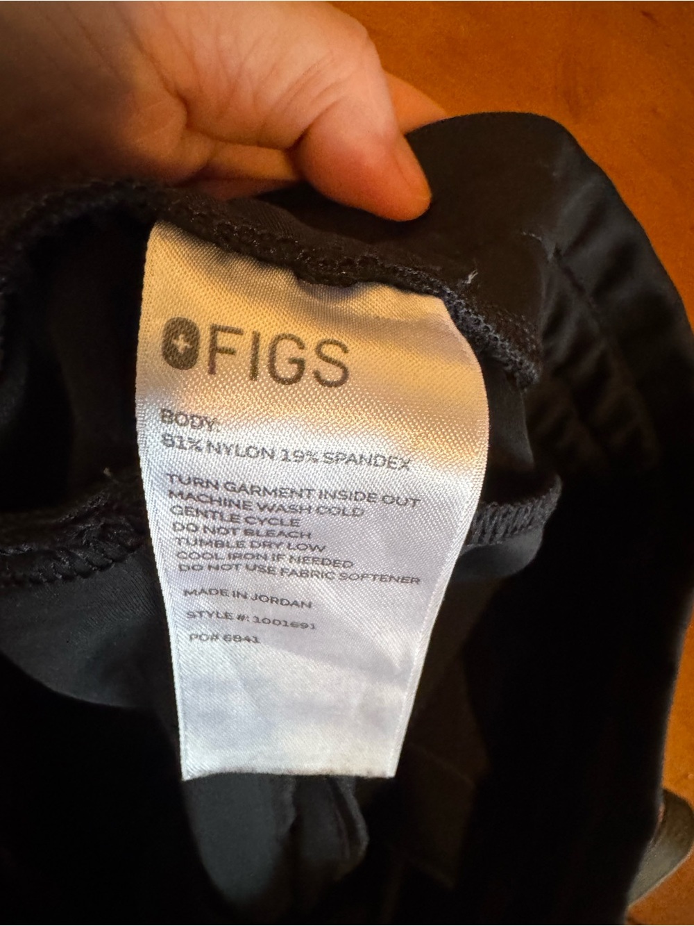 Black Figs scrub pants - Picture 2 of 3